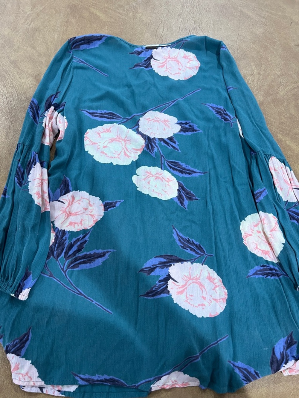Billabong Teal Floral Lace-Up V-Neck Tunic with Pink Blooms - Picture 7 of 8